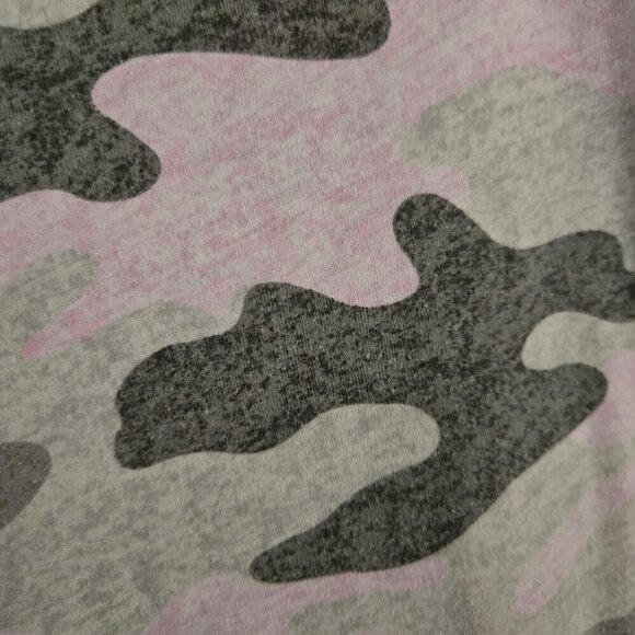 Lot Of 2 Lightweight Camo Capris Pajama Sets Size XL - Picture 8 of 9